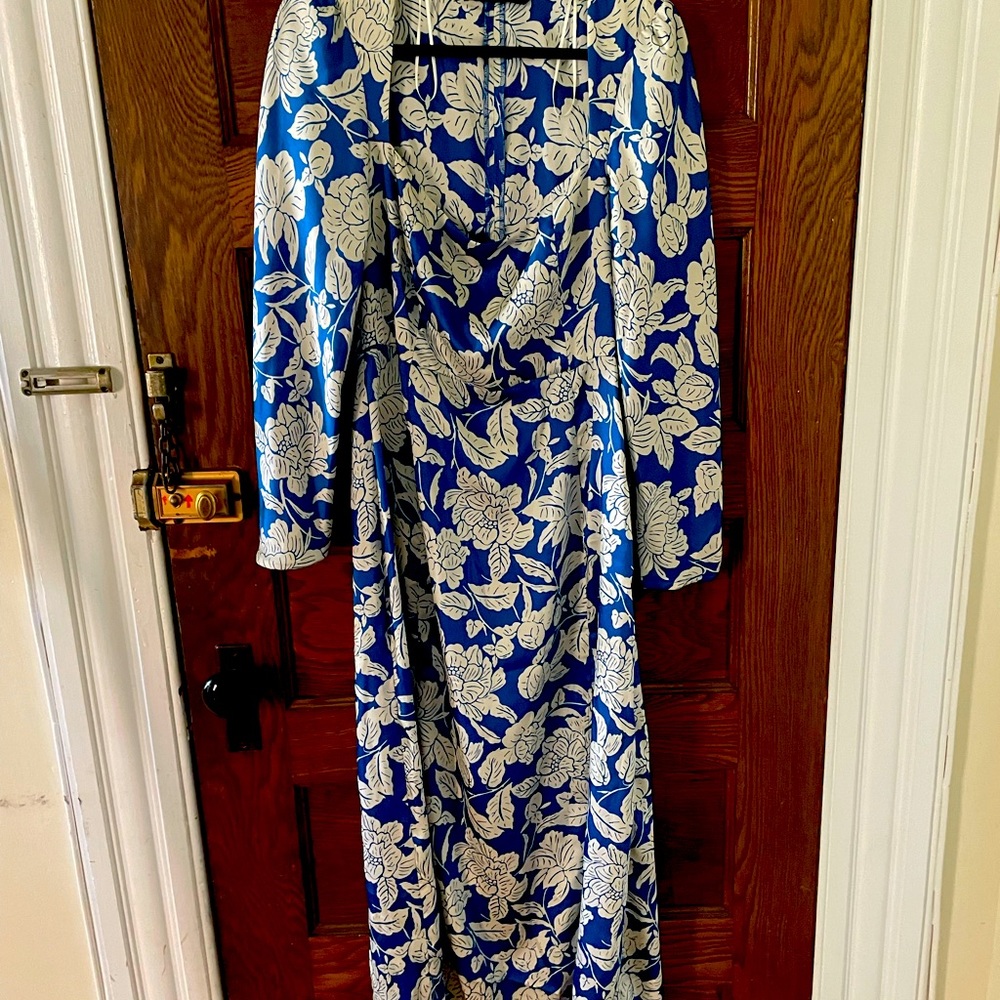 Rich blue floral printed Zara Maxi dress, size M in like new condition